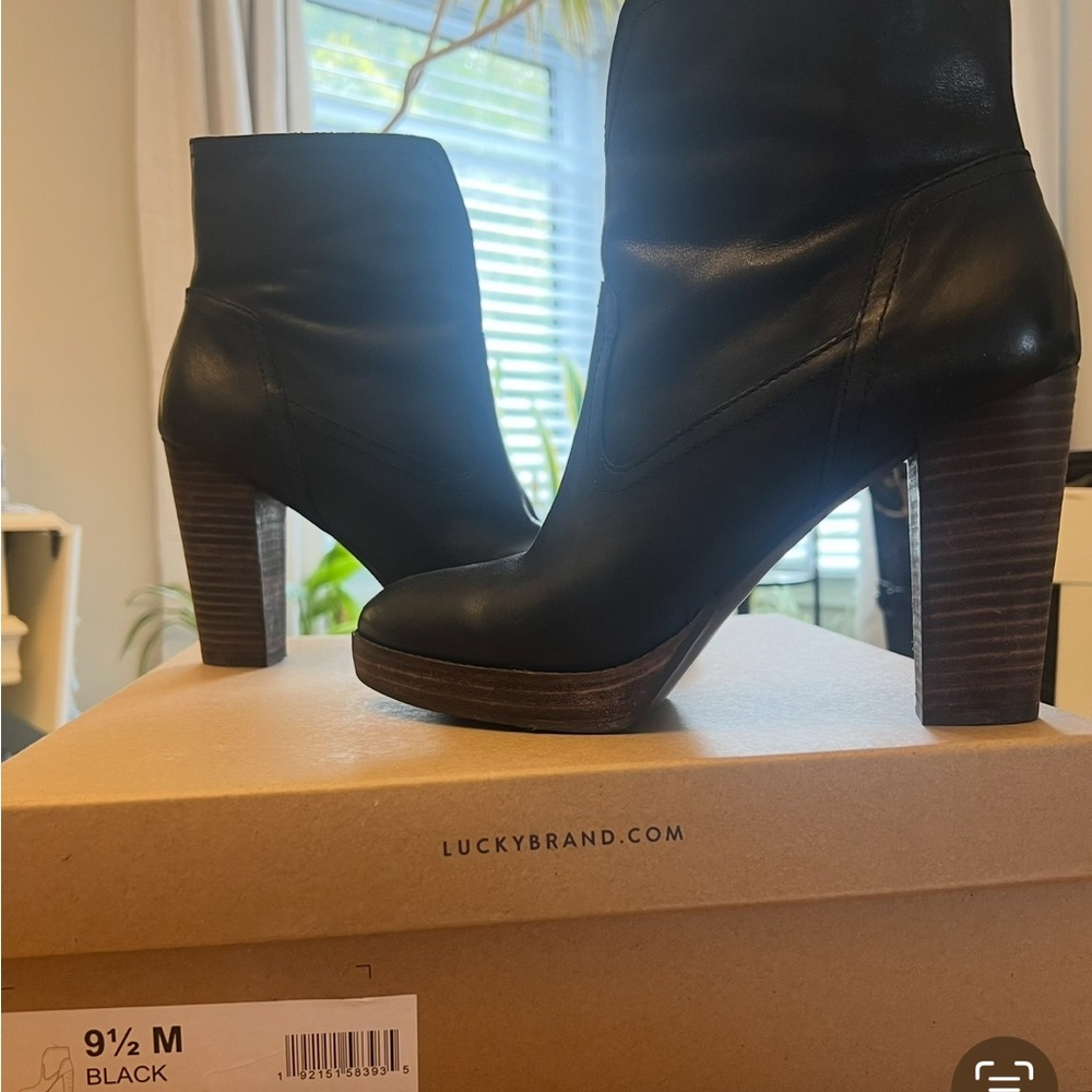 Lucky Brand Black Platform Heeled Boots